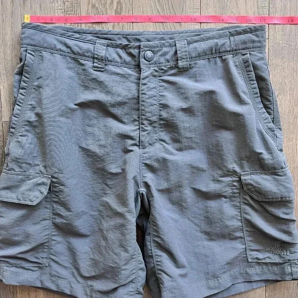 The North Face Men's Paramount Active Nylon Cargo Shorts Size 34 Gray Outdoor 9" - Picture 8 of 10